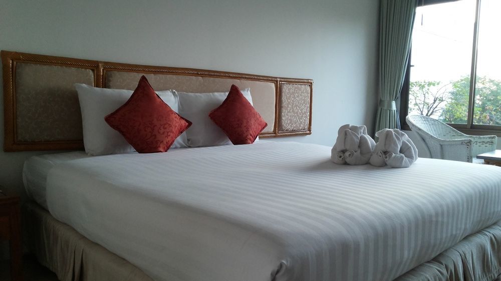 Nautical Inn Pattaya Bagian luar foto